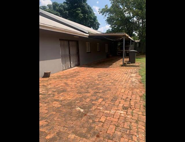 FARM FOR SALE IN RASLOUW